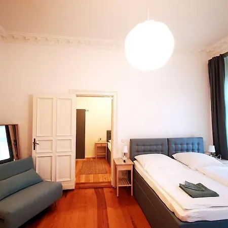 Lägenhet Lang Li By Rockchair L Superhost Status L 2 Bedrooms Boxspringbeds In Center - Cozy Family & Business Flair Welcomes You! Berlin