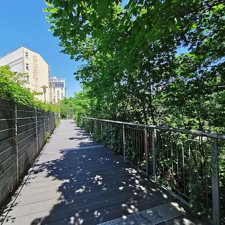 Lang Li By Rockchair L Superhost Status L 2 Bedrooms Boxspringbeds In Center - Cozy Family & Business Flair Welcomes You! Берлин