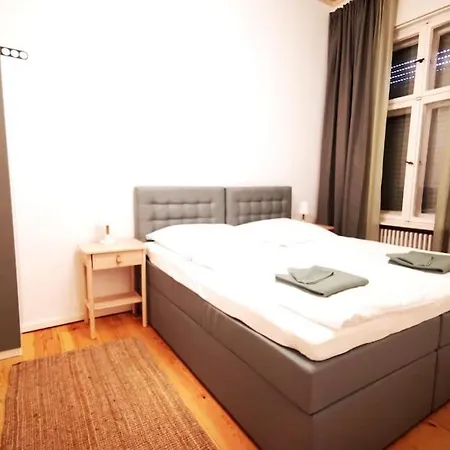 Lang Li By Rockchair L Superhost Status L 2 Bedrooms Boxspringbeds In Center - Cozy Family & Business Flair Welcomes You! Апартаменты