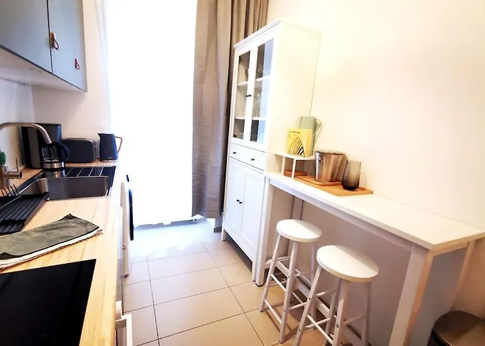 Lang Li By Rockchair L Superhost Status L 2 Bedrooms Boxspringbeds In Center - Cozy Family & Business Flair Welcomes You! * Berlin