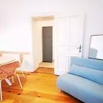 Appartamento Lang Li By Rockchair L Superhost Status L 2 Bedrooms Boxspringbeds In Center - Cozy Family & Business Flair Welcomes You! Berlino