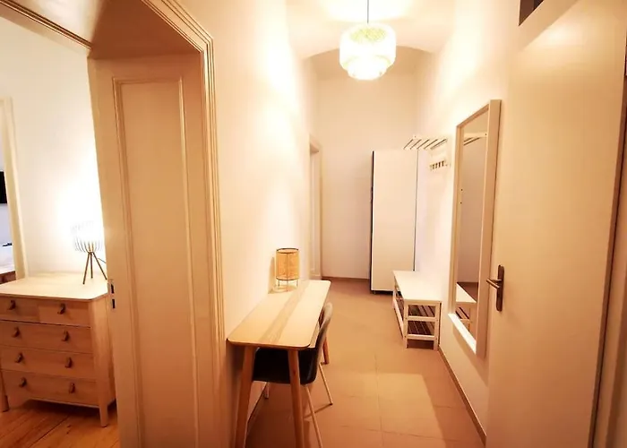 Lang Li By Rockchair L Superhost Status L 2 Bedrooms Boxspringbeds In Center - Cozy Family & Business Flair Welcomes You!