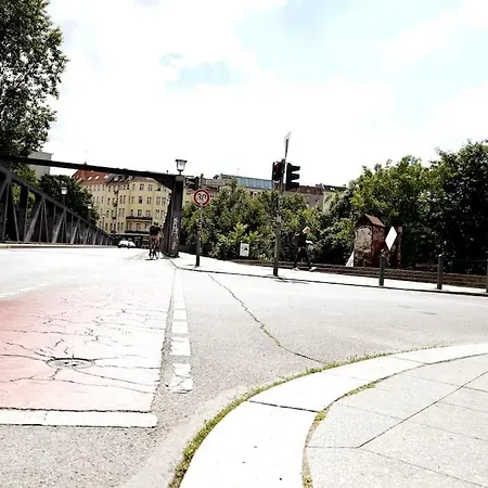 Lang Li By Rockchair L Superhost Status L 2 Bedrooms Boxspringbeds In Center - Cozy Family & Business Flair Welcomes You!