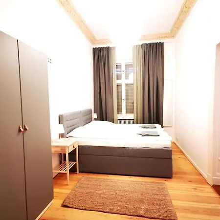 Apartment Lang Li By Rockchair L Superhost Status L 2 Bedrooms Boxspringbeds In Center - Cozy Family & Business Flair Welcomes You!