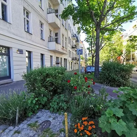 Lang Li By Rockchair L Superhost Status L 2 Bedrooms Boxspringbeds In Center - Cozy Family & Business Flair Welcomes You! * Berlin